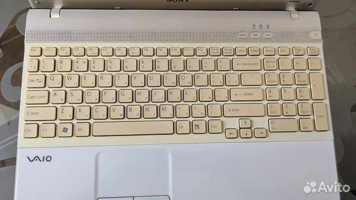 Ноутбук Sony Vaio i3