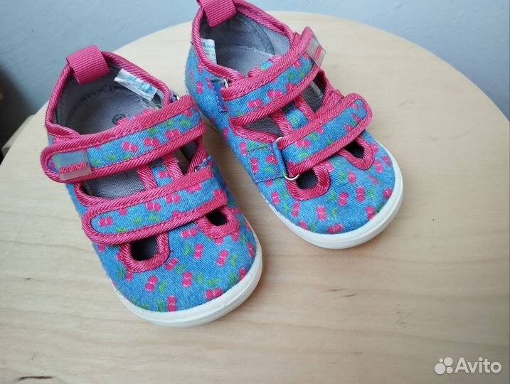 Текстильные босоножки 22 и 24 размер