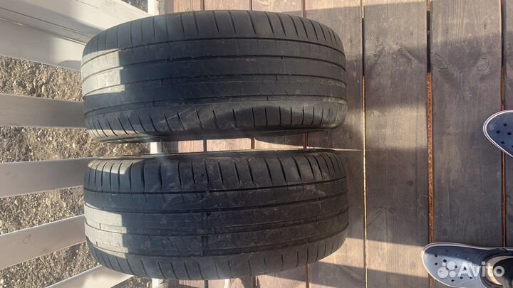 Michelin Pilot Sport 4 235/45 R17 97Y