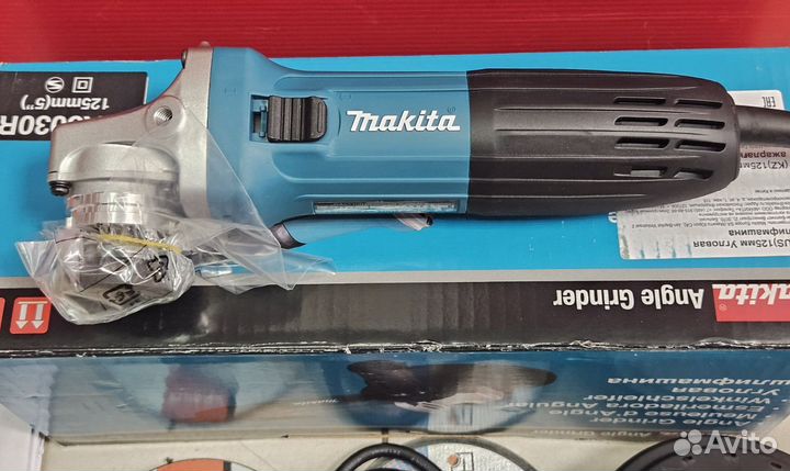 Ушм сетевая Makita GA5030R, 720 Вт, 125 мм / Новая