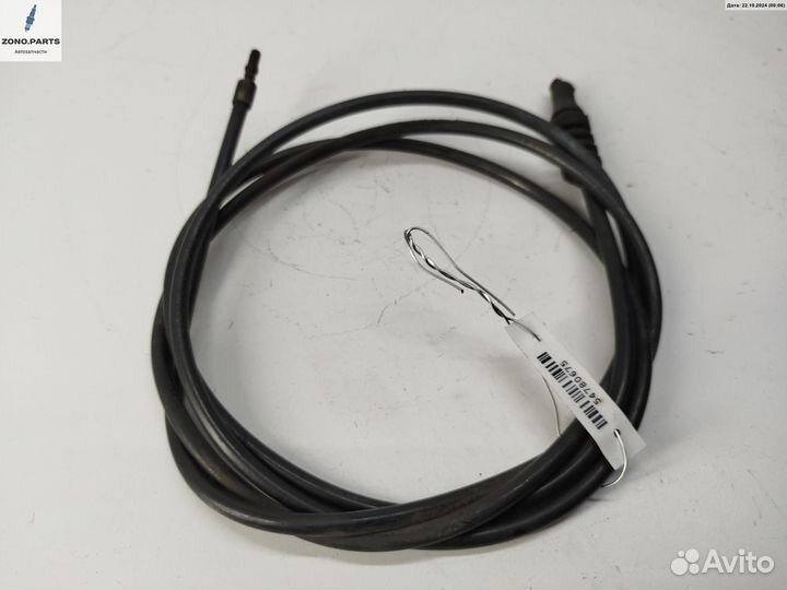 Трос капота на Mercedes W202 (C)