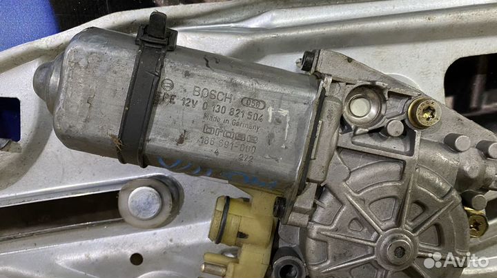 Стеклоподъемник передний правый W140