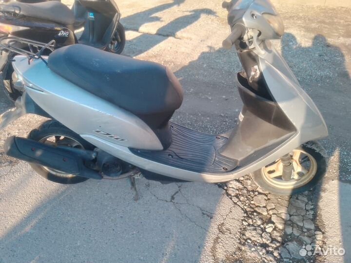 Продам скутер Honda DIO AF-68