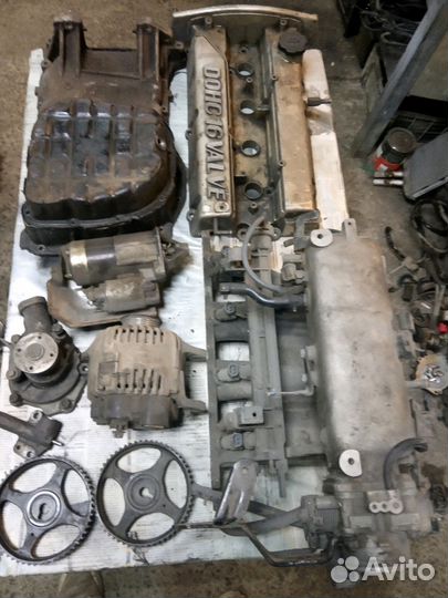 Двигатель в разборе хендай соната2.0