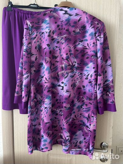 Женский костюм тройка с юбкой, 48