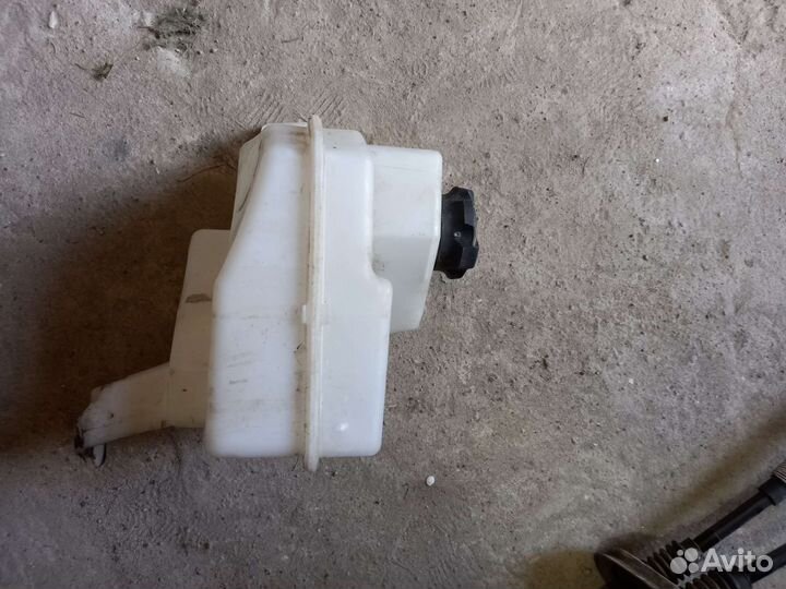 Kia ceed 2 jd расширительный бачок