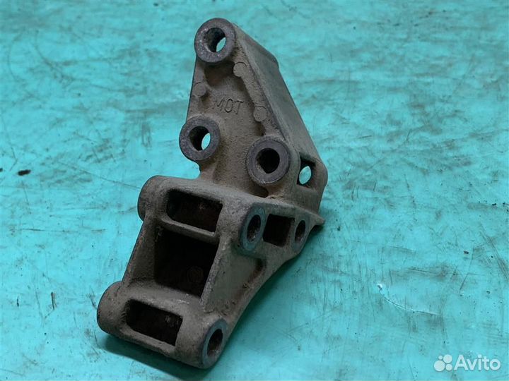 Кронштейн переднего редуктора #:7785 Mercedes-Be