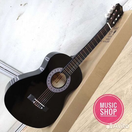 Гитара новая классическая