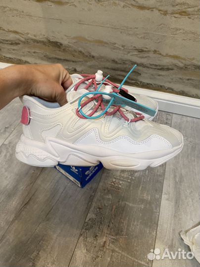 Кроссовки Adidas