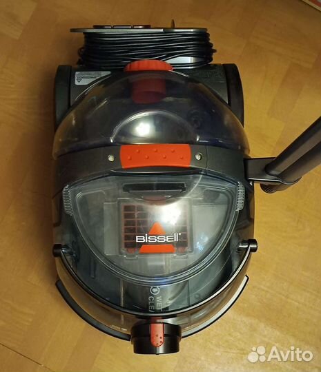 Моющий пылесос Bissell 81N7-J