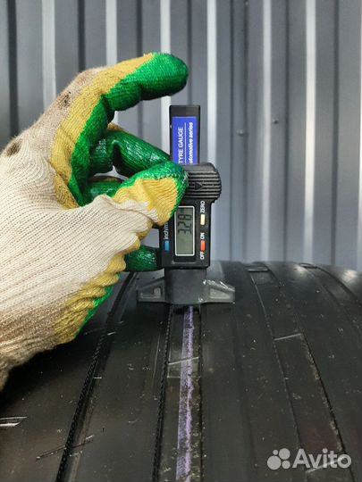 Nokian Tyres Hakka Black 2 SUV 295/40 R21 111Y