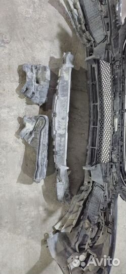 Бампер передний w213