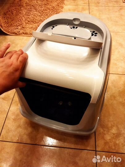 Закрытый лоток для кошек большой