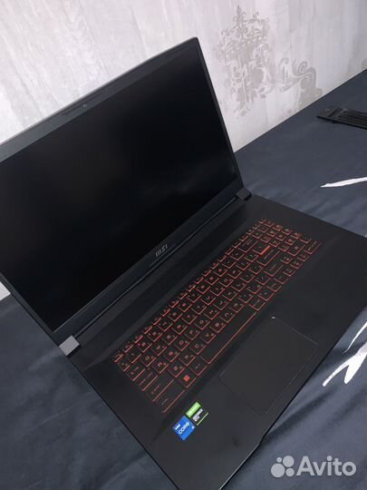 Игровой ноутбук msi 17 3