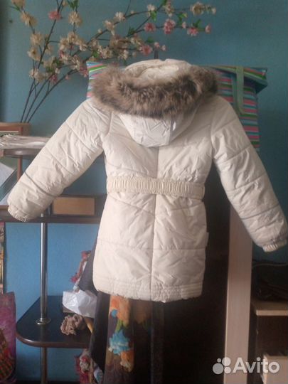 Зимняя куртка фирмы Kerry на девочку 5-8 лет