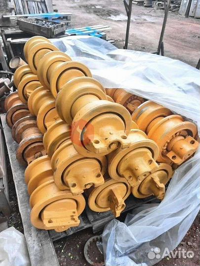 Каток Komatsu PC300LC-7 207-30-00550