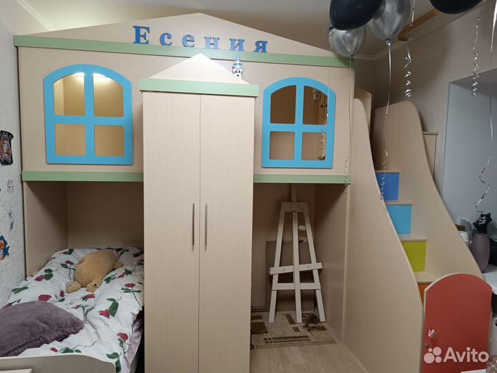 Мебель в детскую с домиком