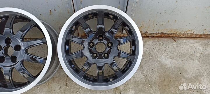 Комплект литых дисков OZ R17 5x114.3