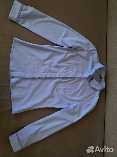 Блуза школьная в отличном состоянии