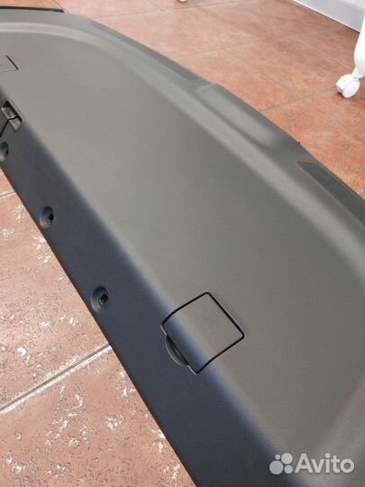 Задняя полка поло седан