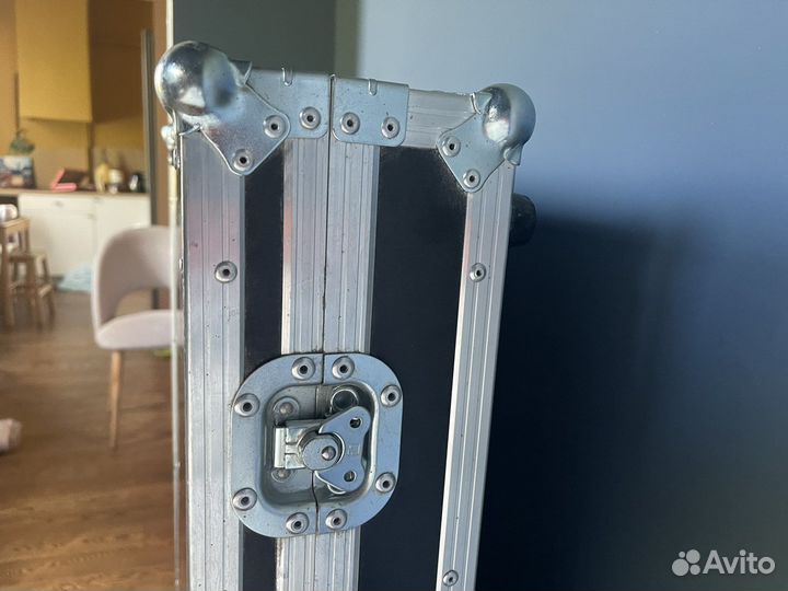 Туровый кейс athletic case gibson flying V