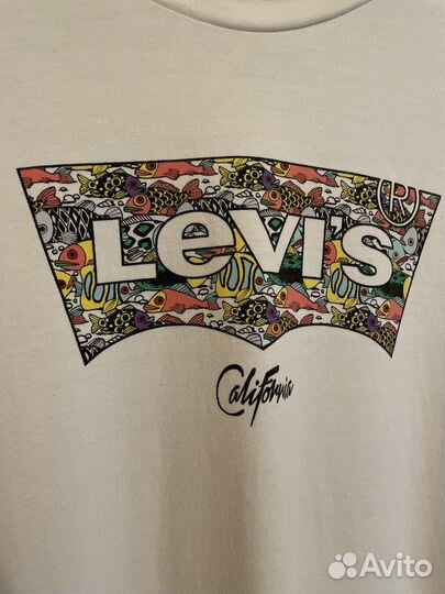 Футболка белая Levis