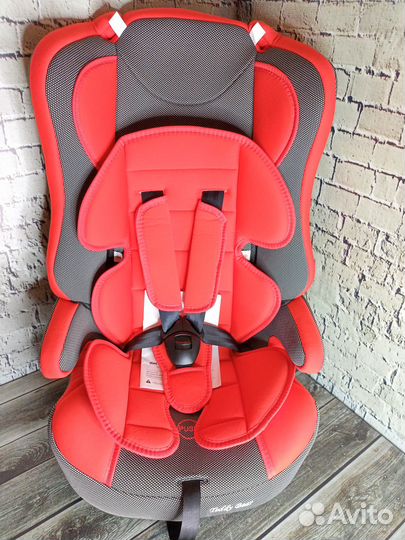 Детское автокресло новое от 9 мес до 12 лет