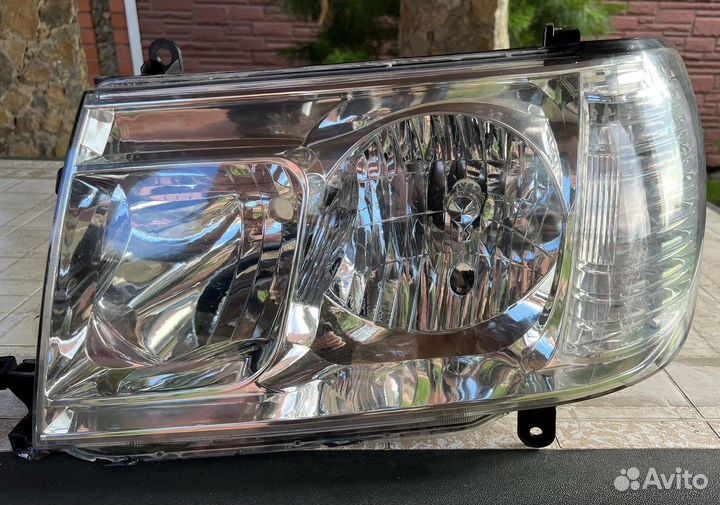 Комплект фар на land cruiser 100