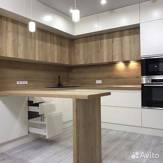 Угловая кухня на заказ. Фабрика в Мокроусе