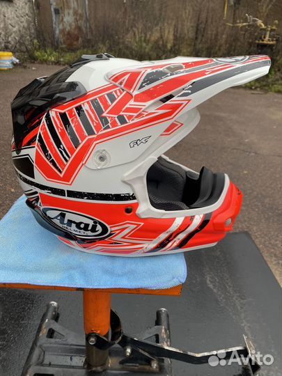 Кроссовый шлем Arai MX-V