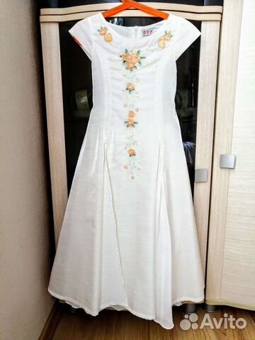 Нарядное платье для девочки