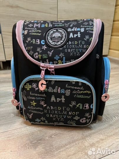 Школьный рюкзак