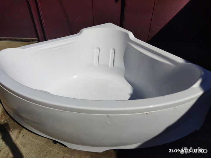 Ванная акриловая 150 на 150