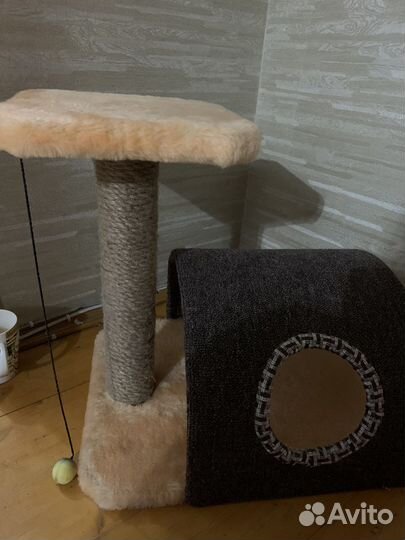 Домик для кошки с когтеточкой