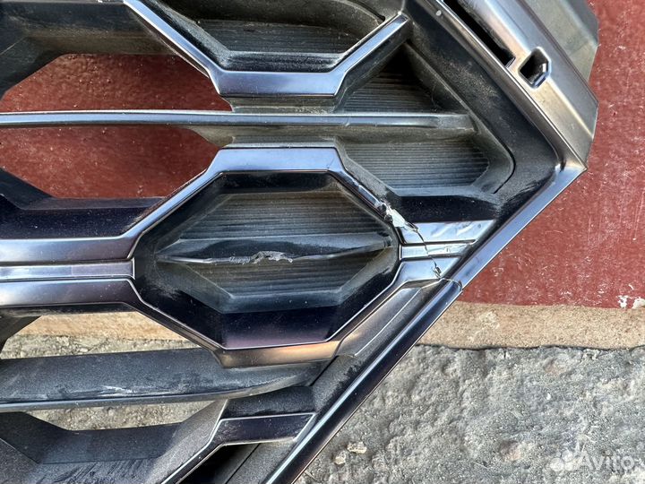 Решетка радиатора hyundai santa fe 4