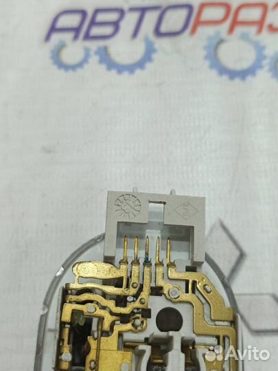 Плафон подсветки салона Nissan Note 1.6 HR16 2013