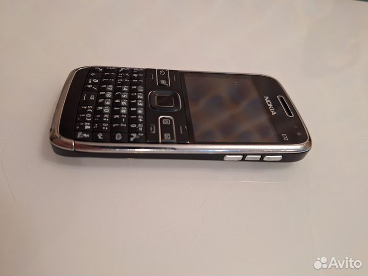 Nokia E72