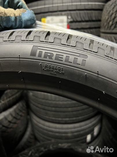 Pirelli Scorpion 315/30 R22 и 285/35 R22 107V
