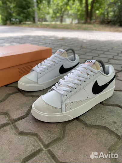 Кроссовки Nike