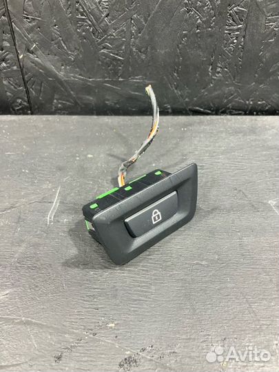 Кнопка центрального замка Bmw 5 F11 N52B25AF 2010