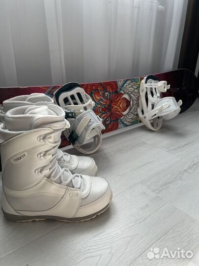 Комплект: Сноуборд, ботинки, крепление
