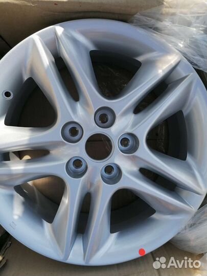 Продам новые Диски