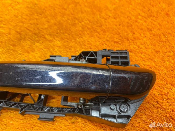 Ручка двери внешняя передняя левая Volkswagen