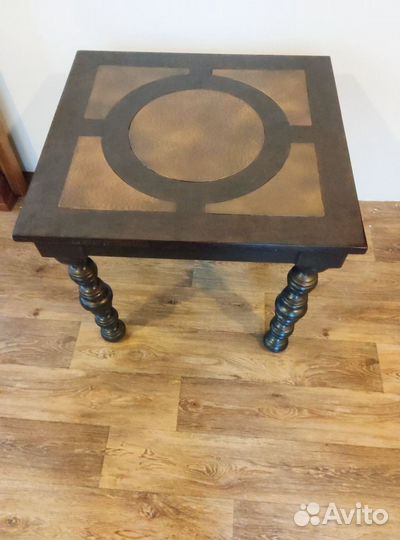 Журнальный столик