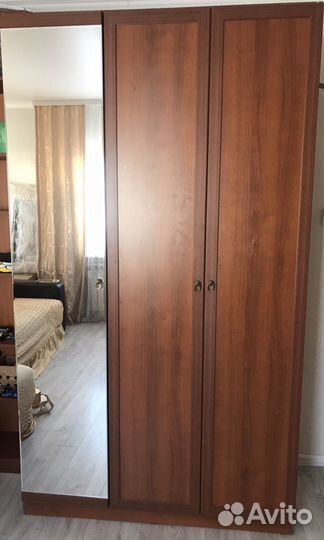 Шкаф с зеркало бу