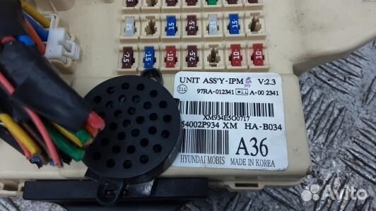 Блок предохранителей KIA sorento 2 (KKR06M101)