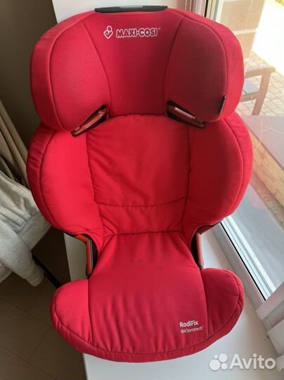 Автомобильное кресло maxi cosi rodifix airprotect