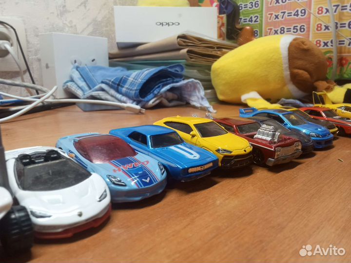 Hot wheels машинки