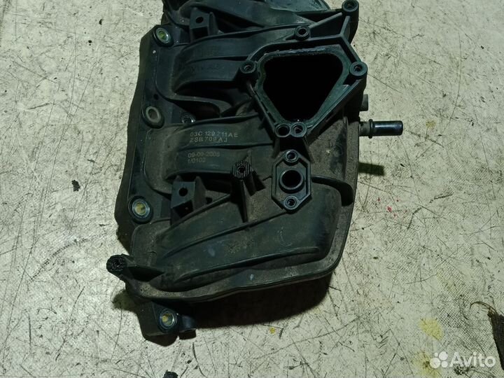 Коллектор впускной Volkswagen Tiguan