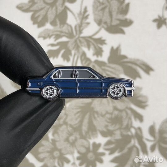 BMW 3 series (e30) stance значок лимитка 100 шт